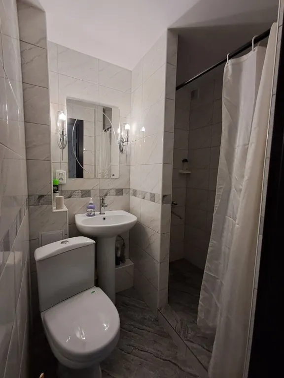 Квартира после капремонта, с водой