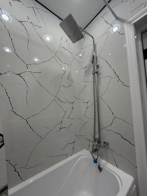 Уютная квартира в центре города рядом с фонтаном, с видом на город