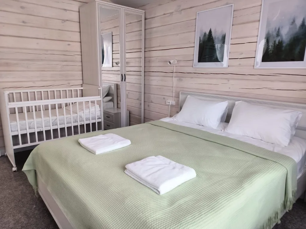 Коттедж на большую компанию близко от подъемника