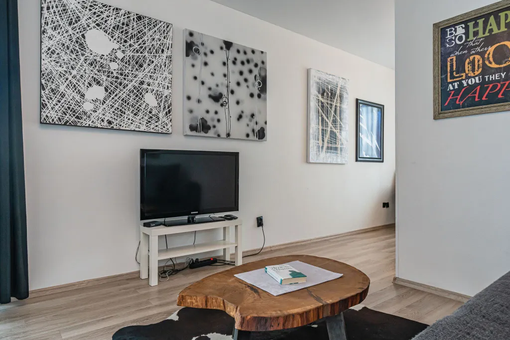 Квартира 2-комнатная Квартира — Калининград