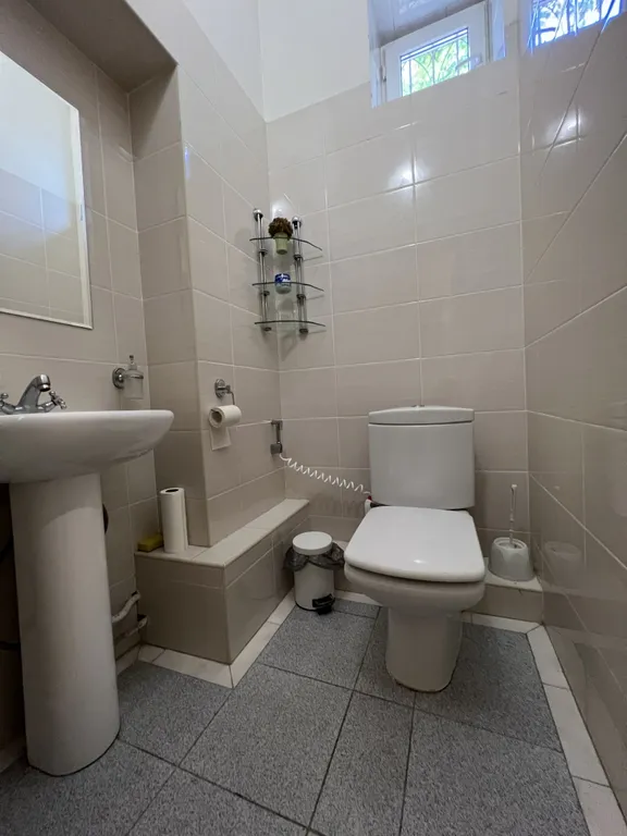 6-комнатный Дом