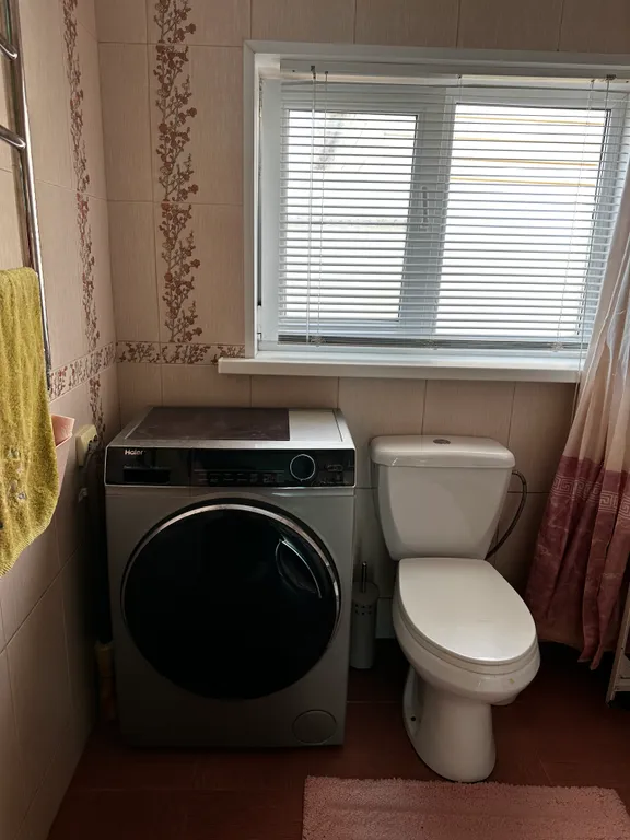 Дом под ключ с бассейном и стоянкой для авто на пл. Первомайской