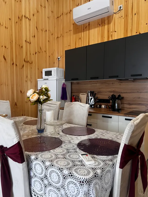 Коттедж 2 на береговой линии с красивым пляжем