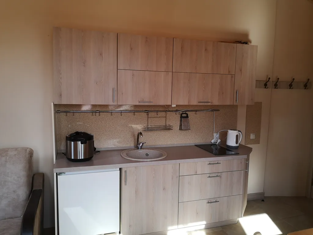 Вместительный, теплый дом на берегу реки Воря