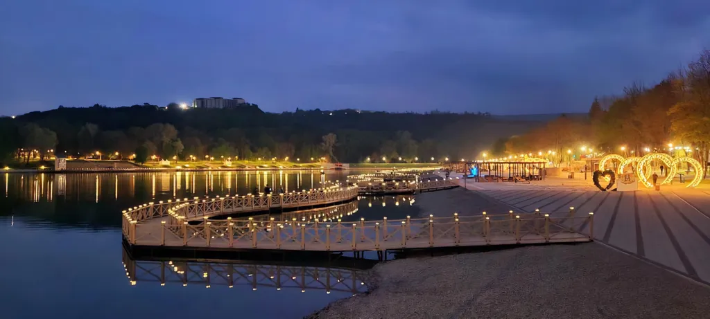 Красивая 2-комнатная квартира рядом с парком