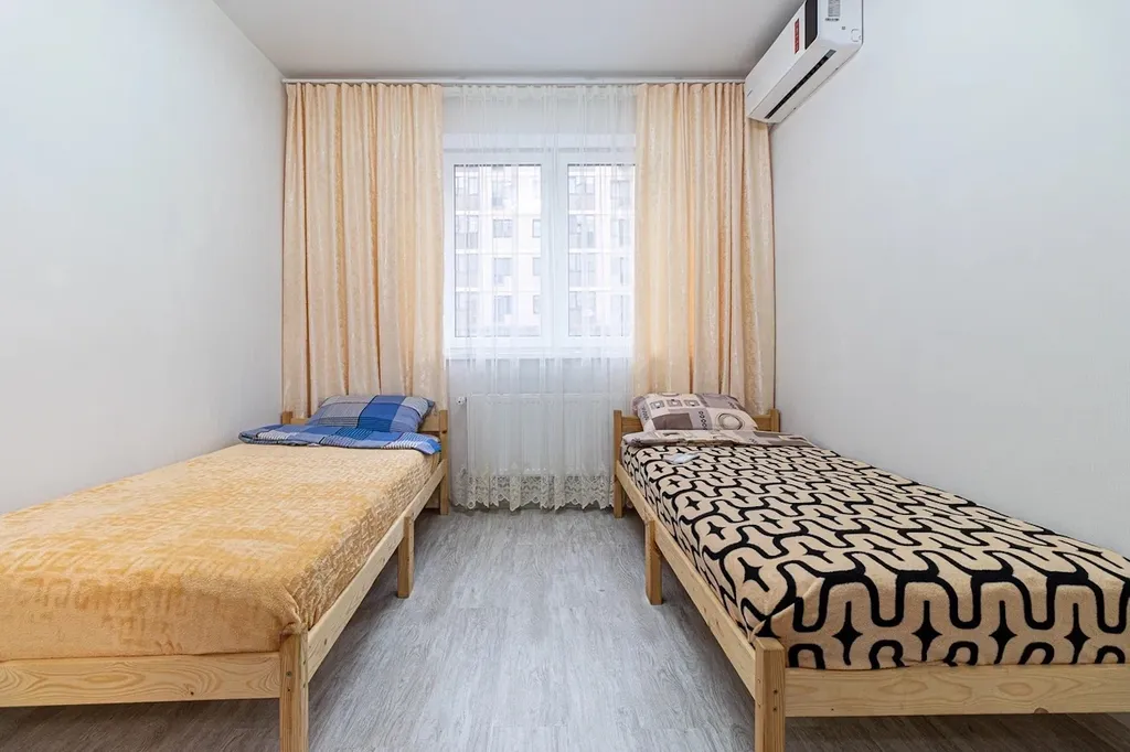 Квартира Квартира Семейная 3-комнатная в ЖК Новые сезоны — Краснодар