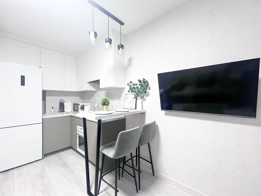 Прекрасная студия с лоджией