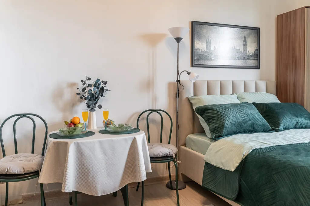 Изумрудные апартаменты рядом с метро