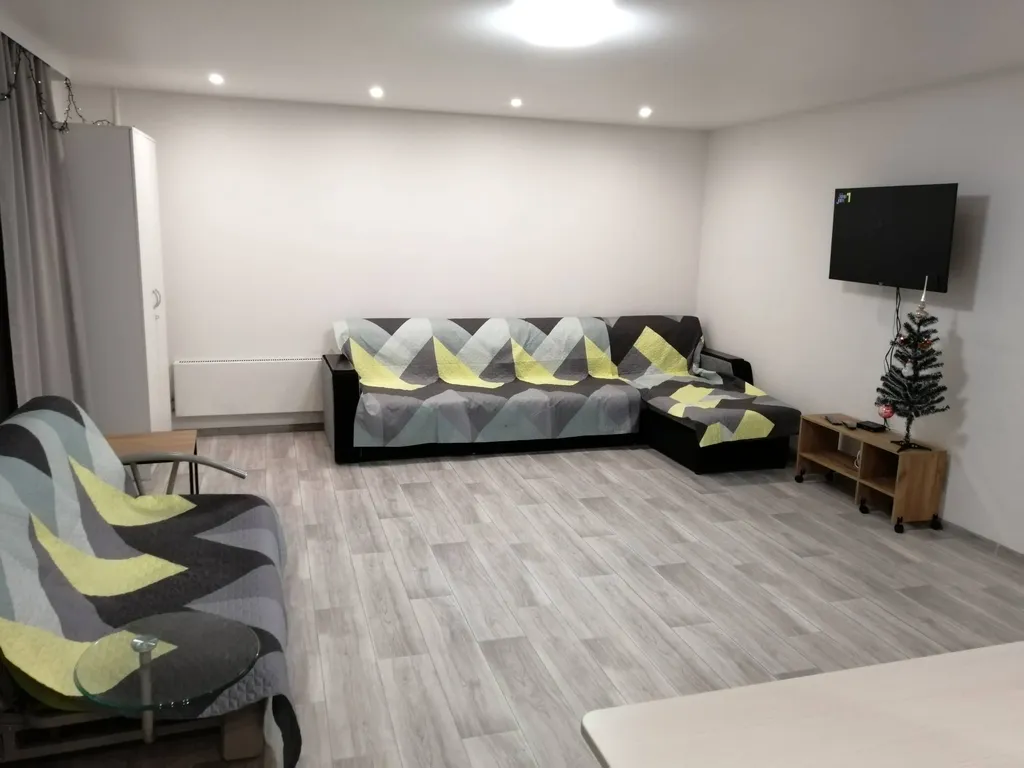 Квартира Уютная 3х комнатная в центре города для семейного проживания — аренда посуточно в Нягань