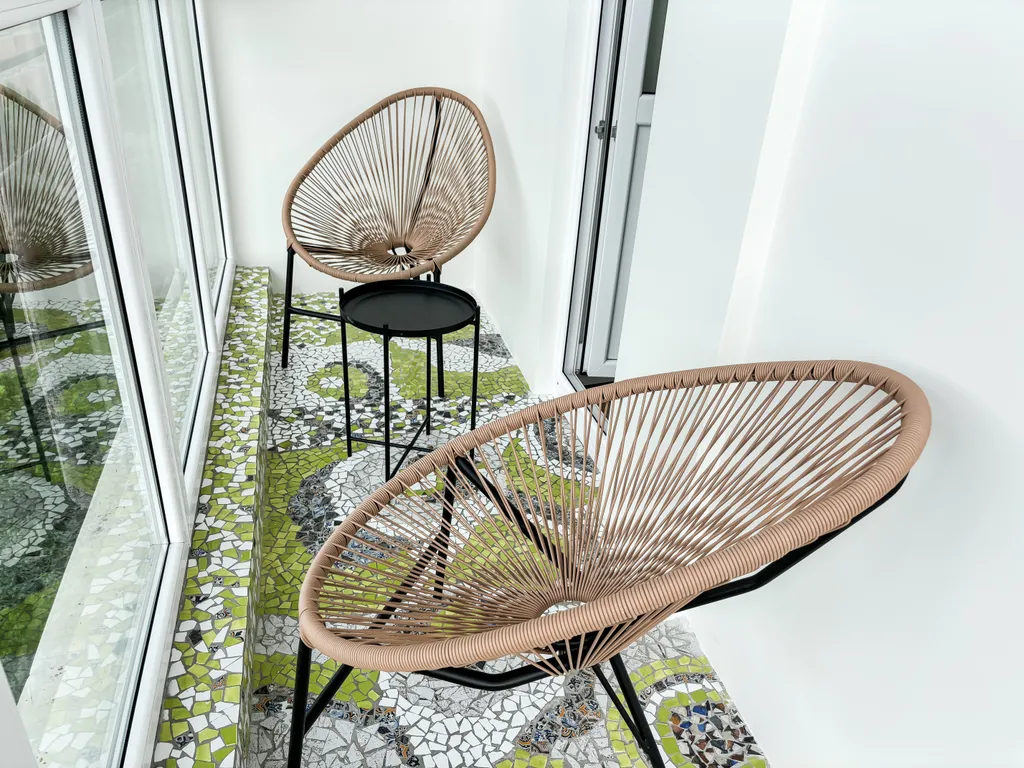 Дизайнерская евродвушка Океан у музея Мирового океана