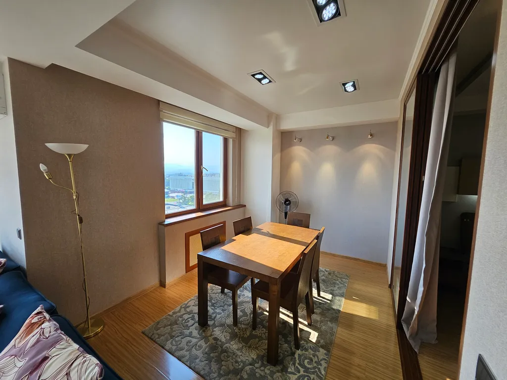 Уютная квартира в центре с видом на город