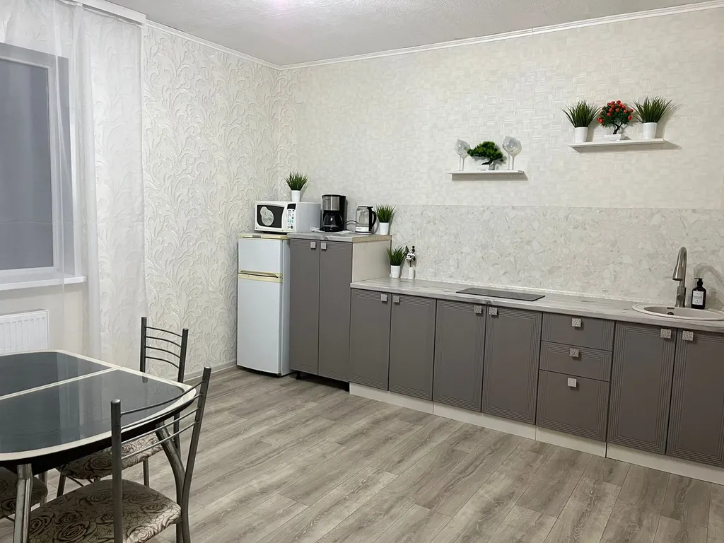 Уютный дом с баней и бассейном во дворе дома