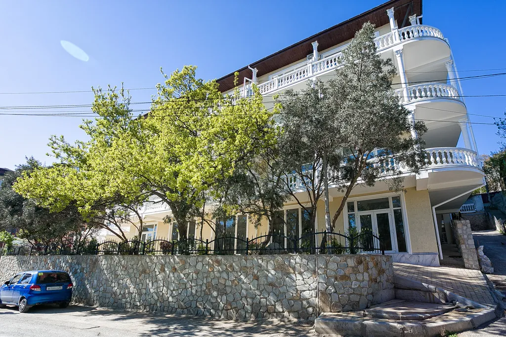 Квартира-студия с видом на море и парк