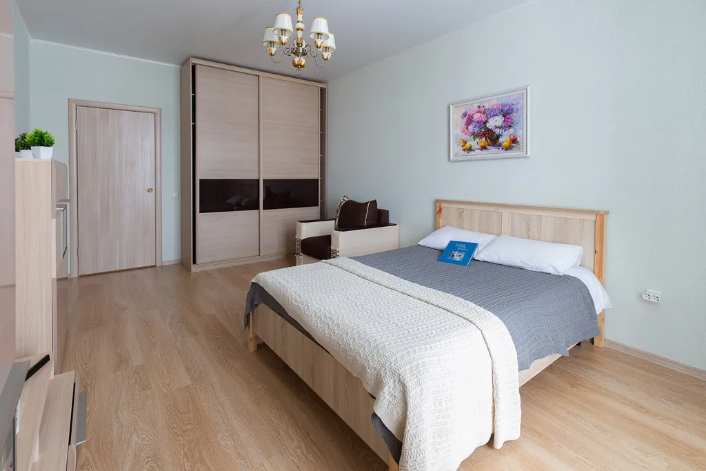 Однокомнатная квартира на Республике, 67