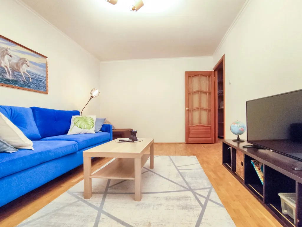 Трёхкомнатная напротив Марий Парка Сеть ЙоХоум