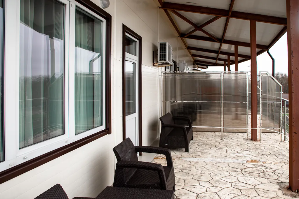 Люкс двухкомнатный с просторным балконом и видом на море