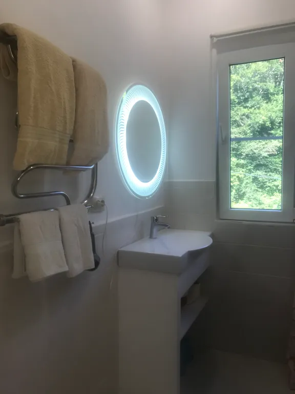 Дом с бассейном