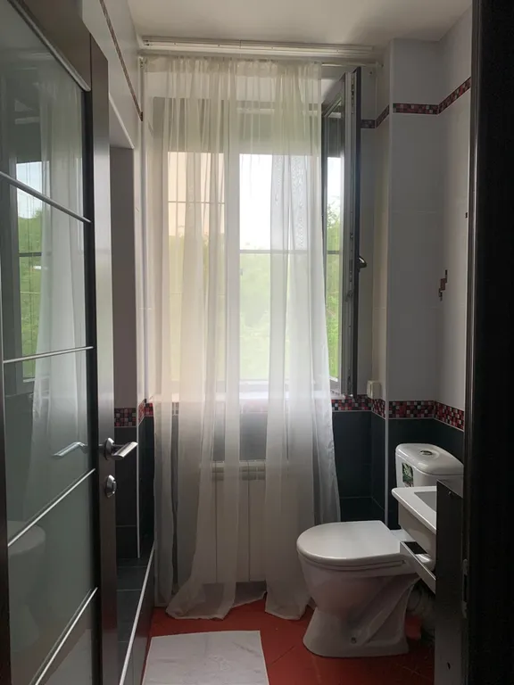 Уютный дом в городе