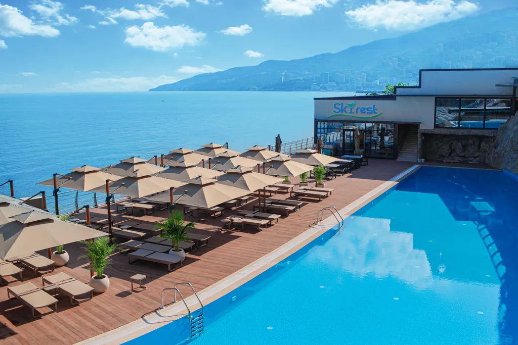 Апартаменты в Скай Плаза у моря с двумя террасами