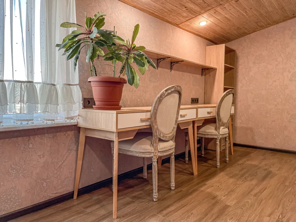 Мансарда с террасой в парке на Театральной площади