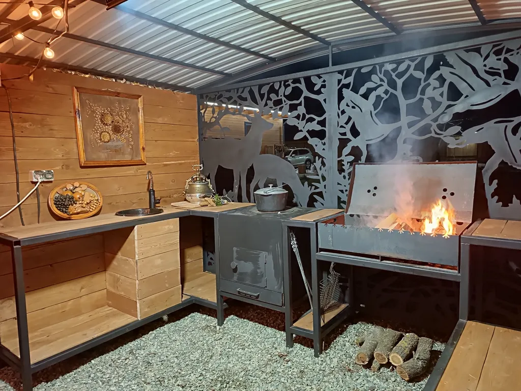 Дом с бассейном