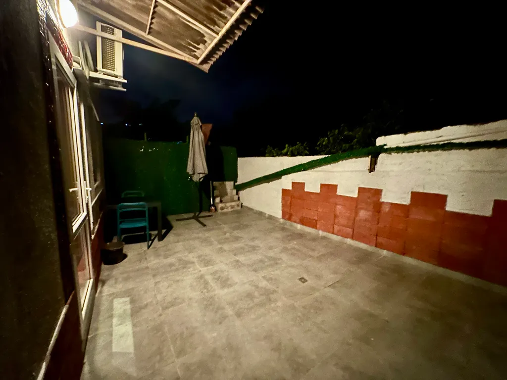 Уютная квартира с двором для хорошего отдыха