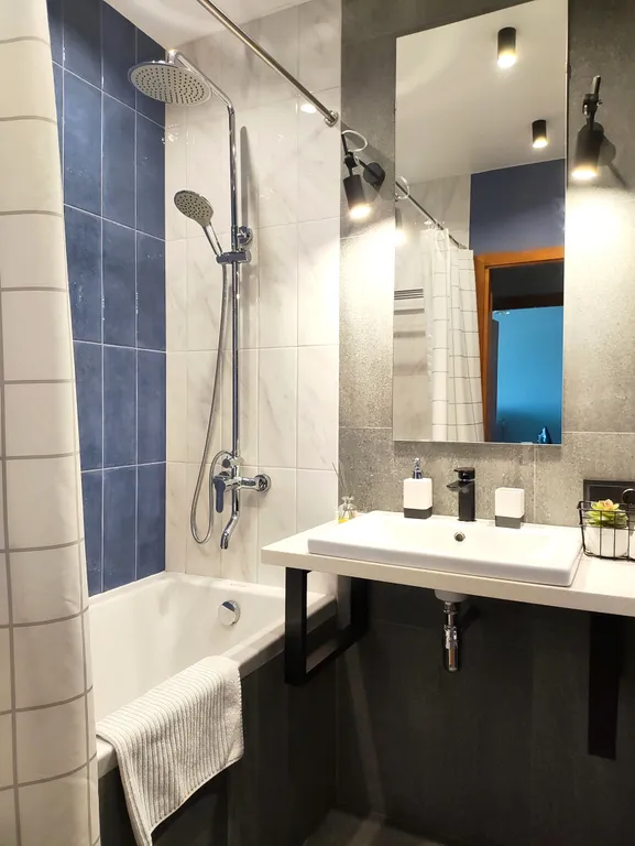 Просторная 2-комнатная квартира Самоцветы для большой семьи