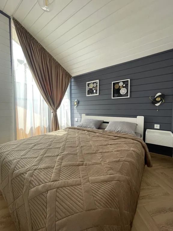 Дом на первой береговой линии