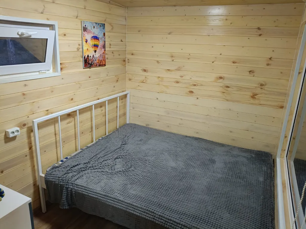 Уютный домик с видом на лес, на озере Увильды