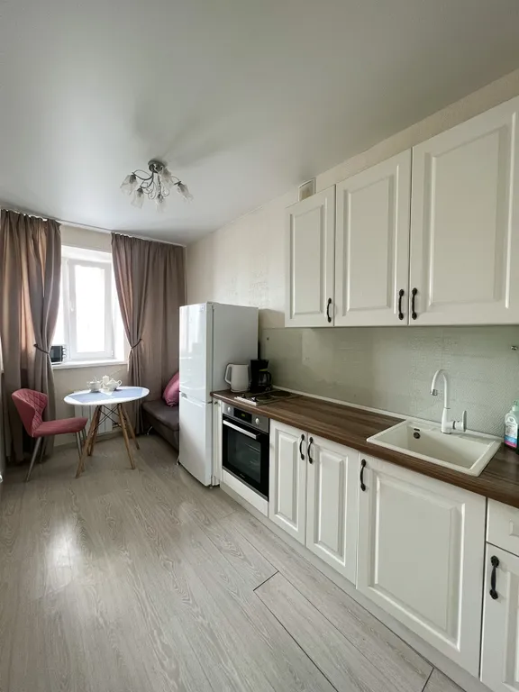 Однокомнатная квартира рядом с площадью Ленина