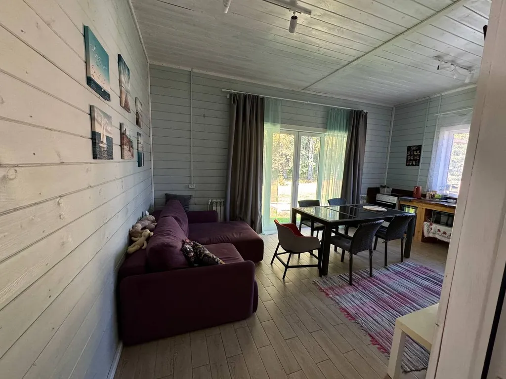 Дом на опушке с баней и видом на лес