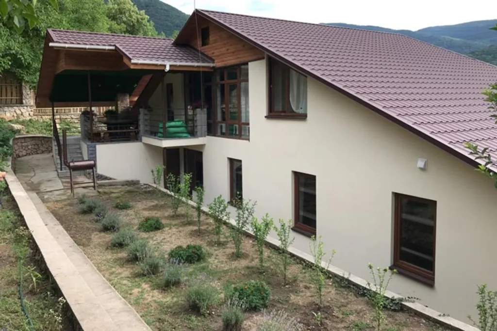 4-комнатная Квартира