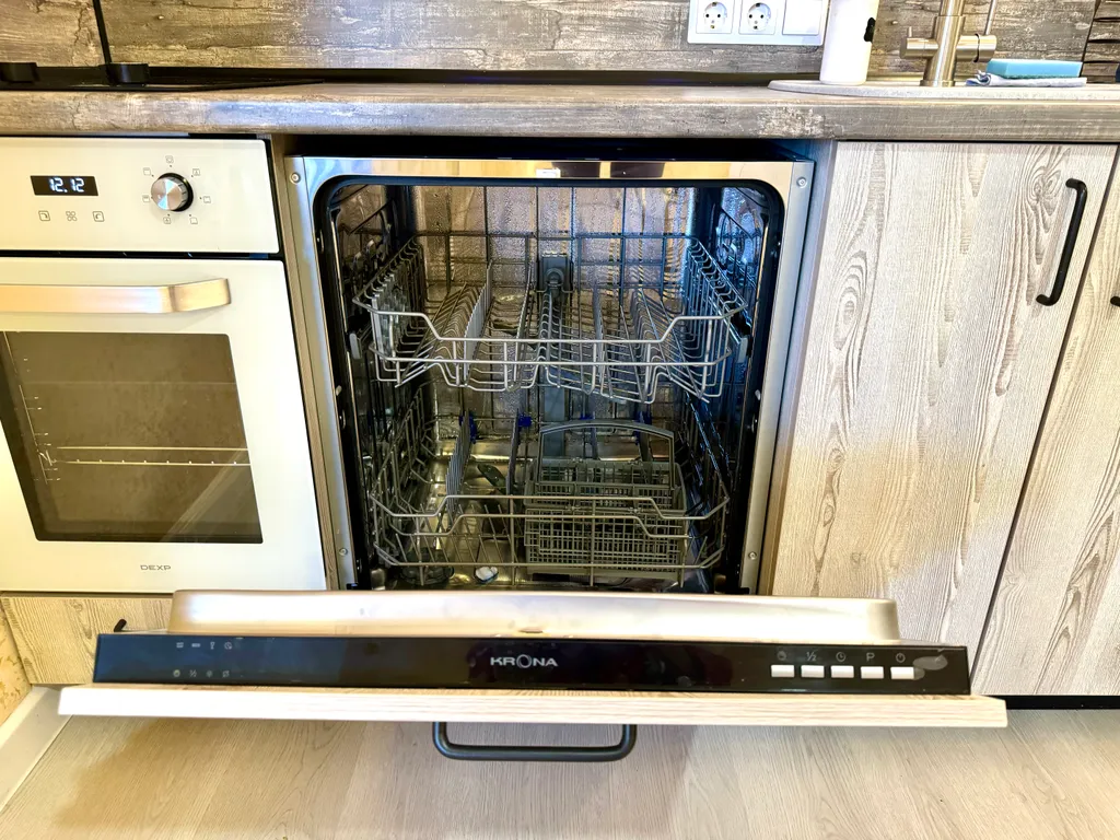 Дом с прудом у леса с хвойным оазисом в 3 км от ГЛЦ Абзаково до 8 гос.