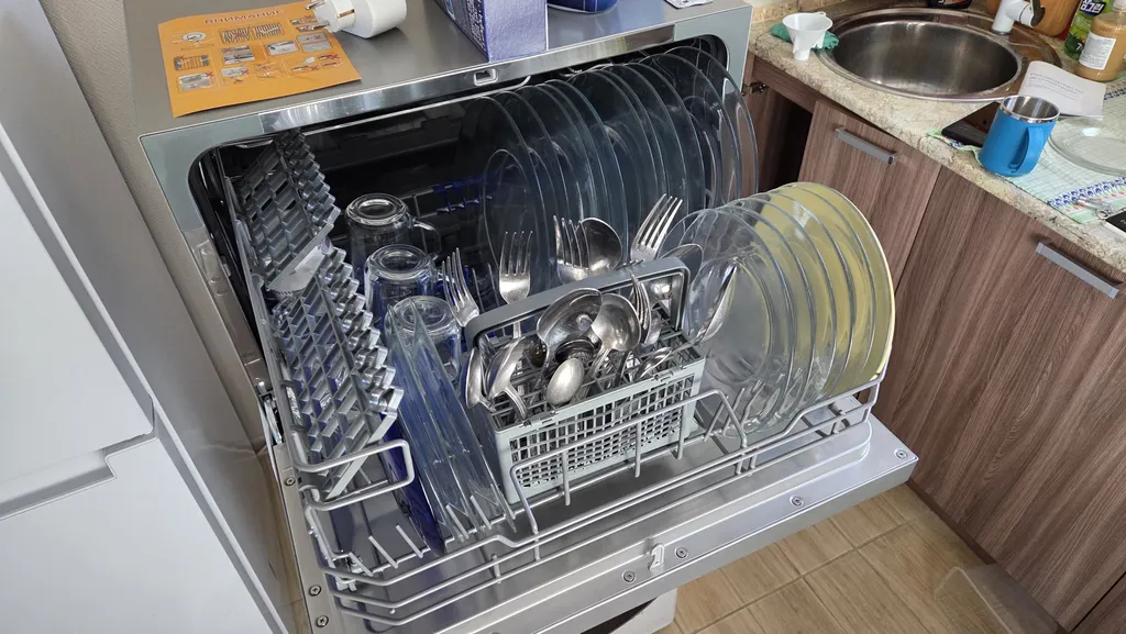 Апартаменты у моря с большой террасой, панорамным видом на море и горы