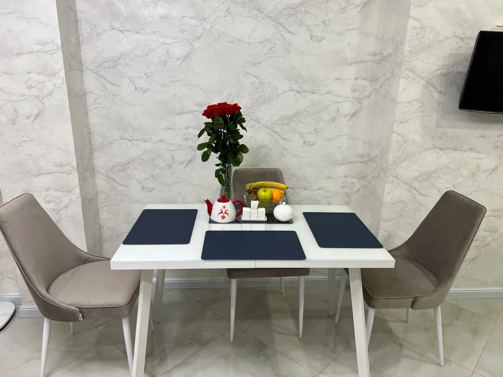 Уютная квартира в центре города с видом на горы