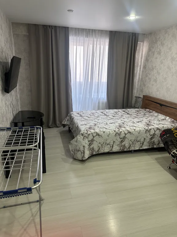 Квартира с видом на город с высоты полета!