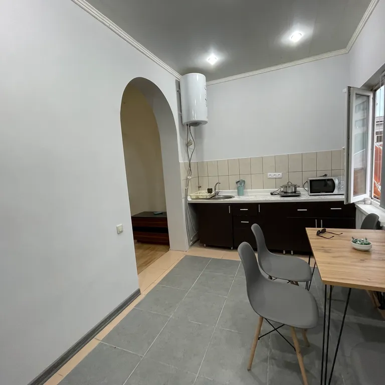 Квартира 2-комнатная Квартира — Сухум