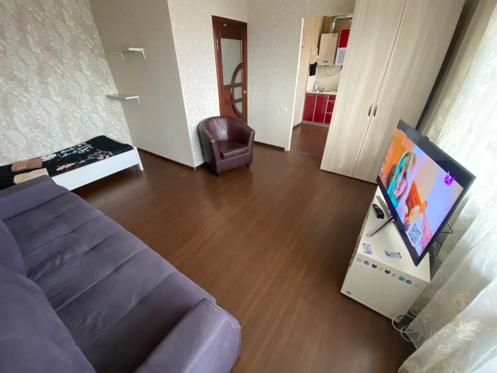 Уютная квартира в спальном районе, 3 спальных, smart tv wifi, балкон