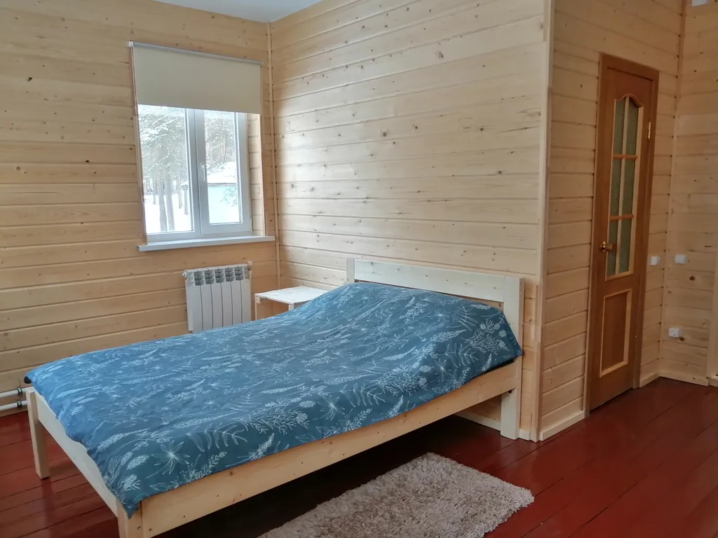 Дом на берегу реки