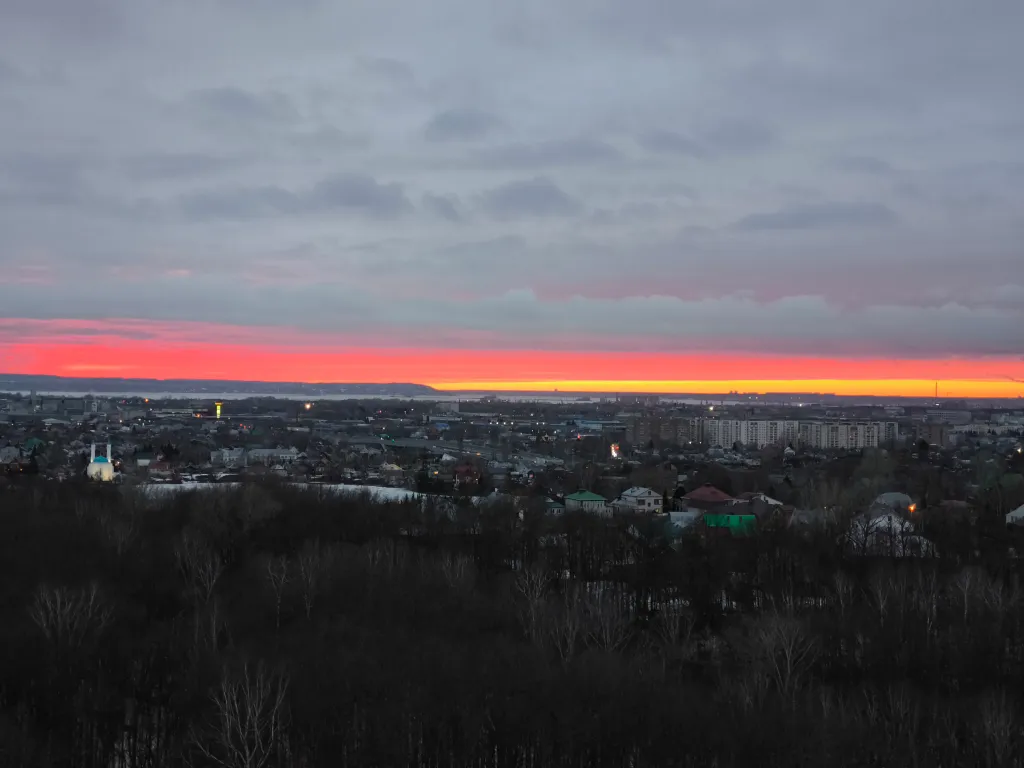 Видовая, с террасой, однокомнатная квартира возле РКБ
