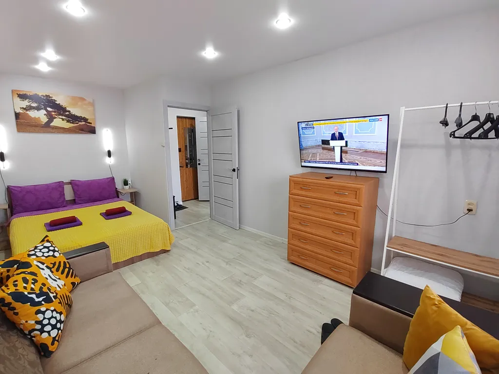 Однокомнатная квартира с балконом и лифтом у ТРЦ Плазма — аренда посуточно в Мурманск