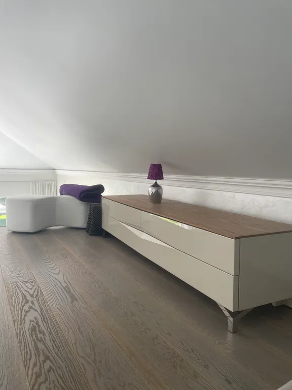 Уютный современный и стильный дом инфракрасной сауной и джакузи