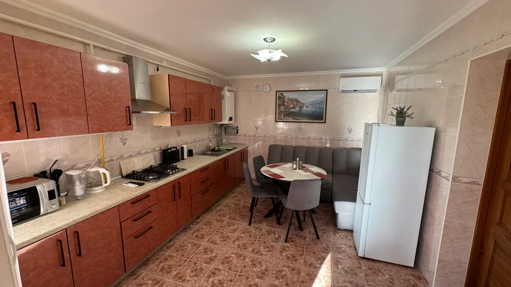 Дом Уединение - лес, река, барбекю-зона, сад, приватный уют