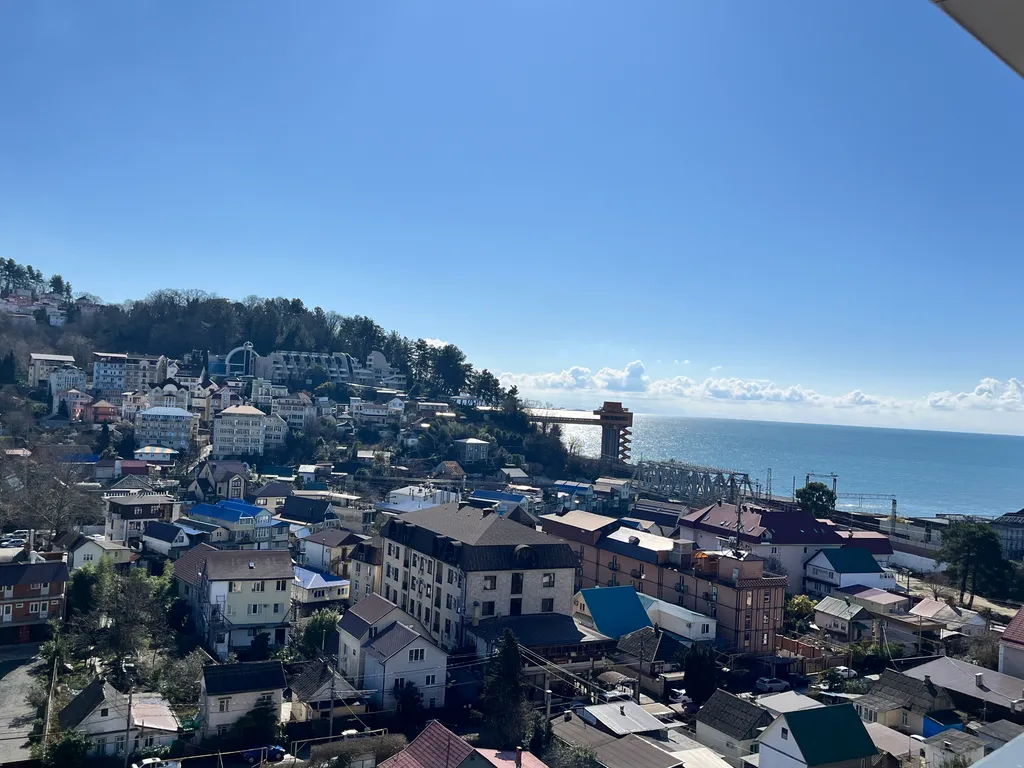 Квартира у моря с выделенной спальней и отдельной кухней