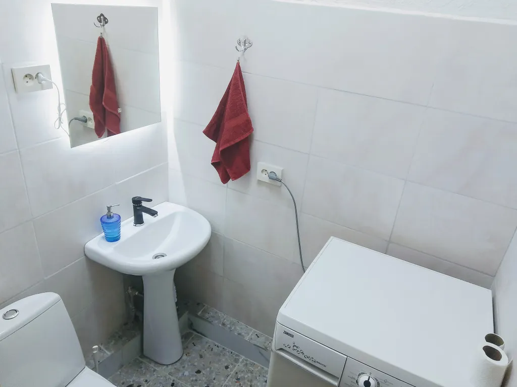 Уютное жильё с видом на горы в шаговой доступности от моря