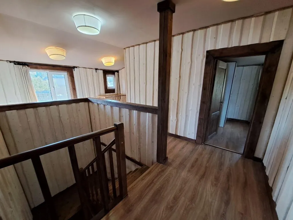 6-комнатный Дом