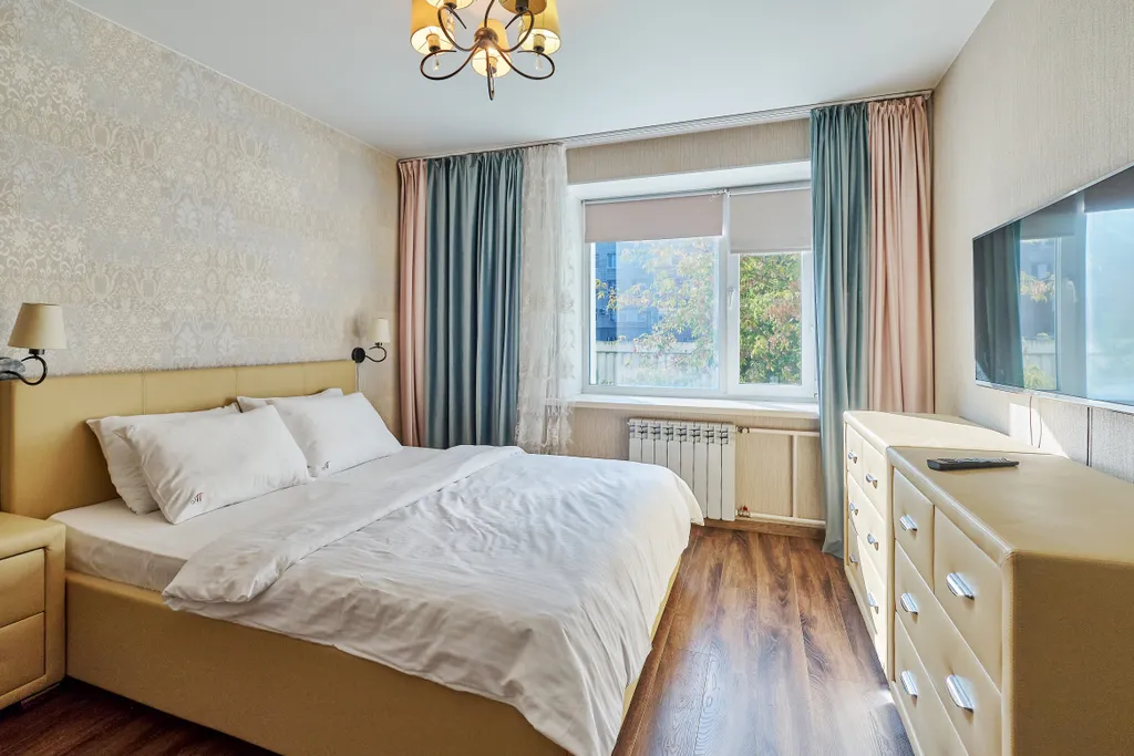 Трехкомнатная квартира у Лагерного сада — аренда посуточно в Томск