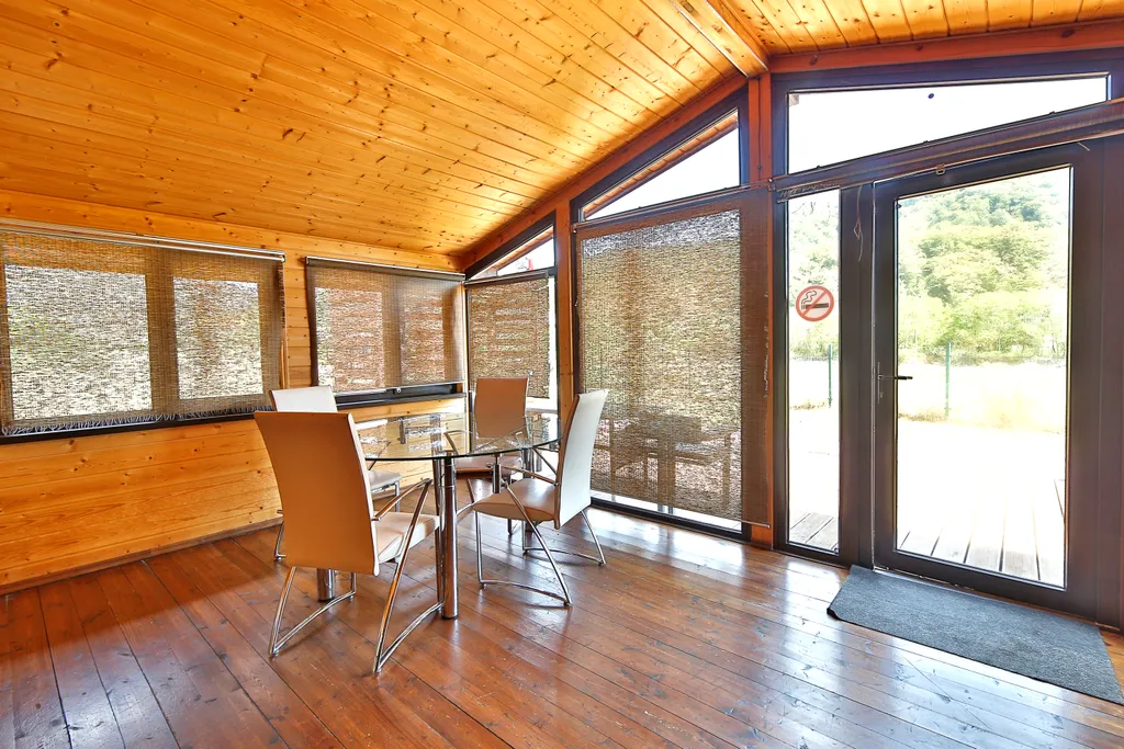 Коттедж Коттедж на берегу реки — Пластунка