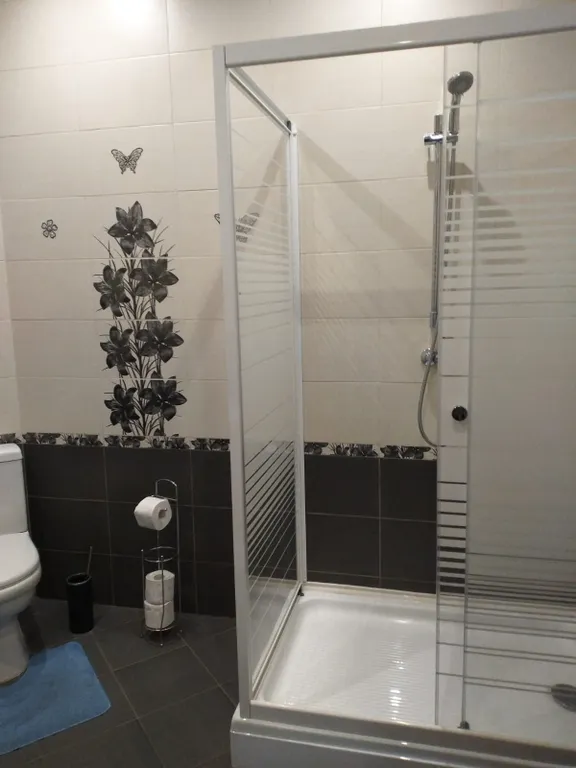 Уютный загородный дом с видом на гору Зеленая