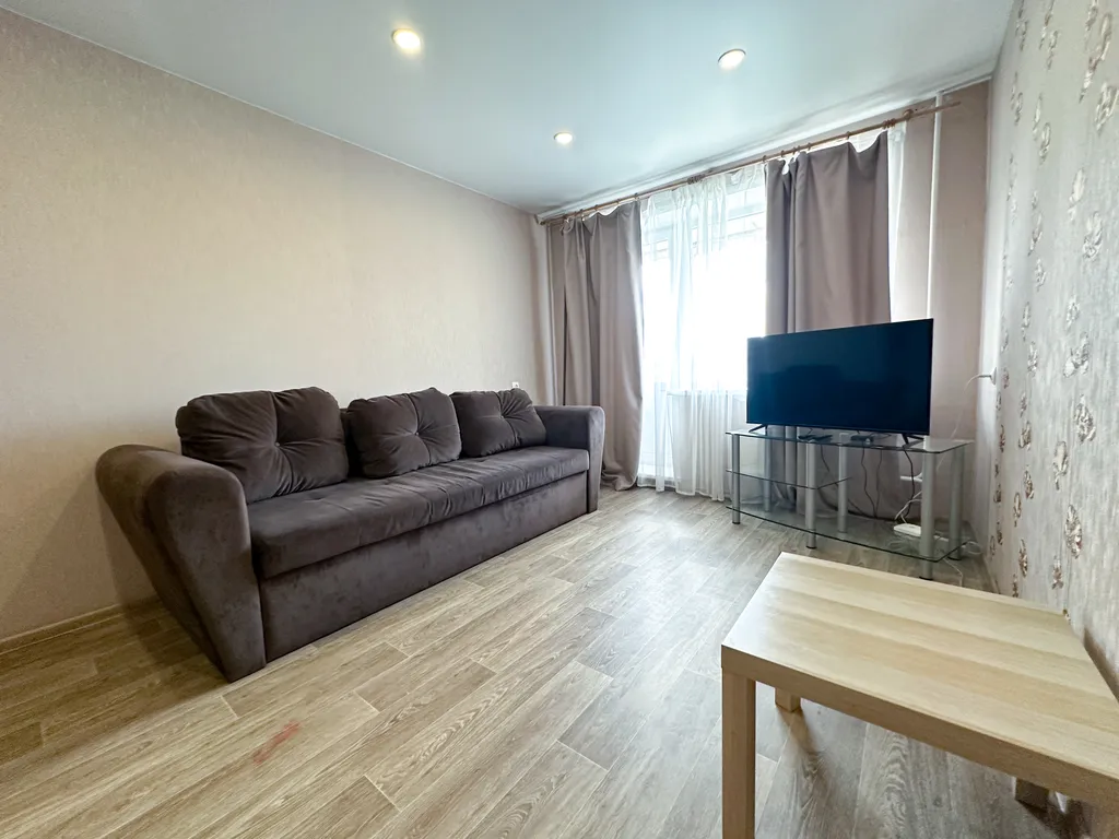 Двухкомнатные апартаменты в центре автозаводского района